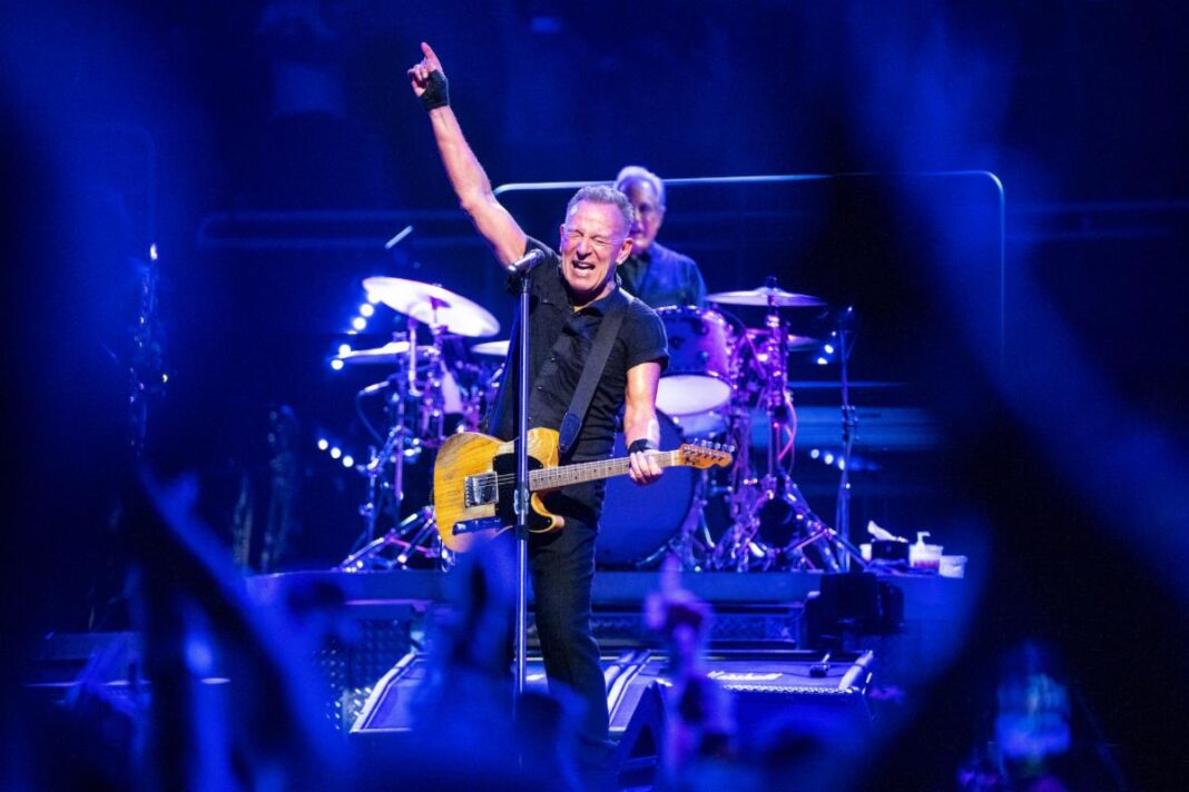 Bruce Springsteen mit The E Street Band (Foto: Rob DeMartin via Shore Fire Media)