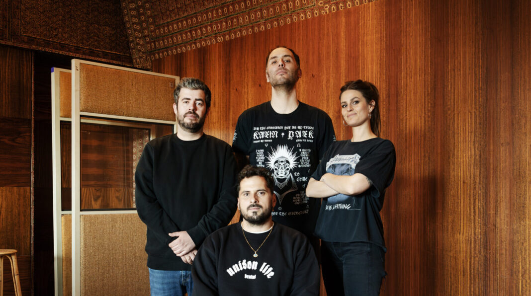 Brutus mit Rapper Zwangere Guy (Foto: Gert Braekers )