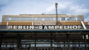 Flughafen Tempelhof nennt sich um  – DÄmpelhof