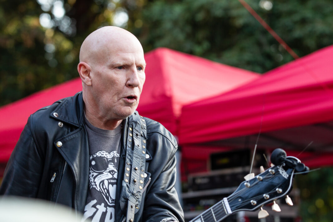 Cheetah Chrome mit Dead Boys, 2019 in Oakland (Foto: Miikka Skaffari/Getty Images)