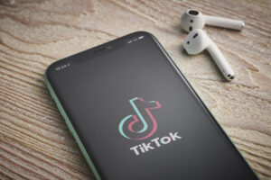 Universal zieht Musikkatalog ab – Musik von TikTok entfernt