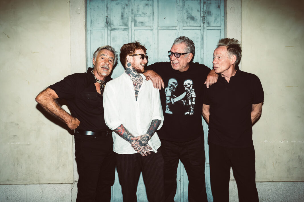 Sex Pistols mit Frank Carter (Foto: Giuseppi Craca)