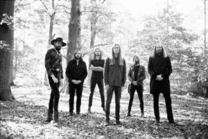 Supergroup Eldovar (Kadavar, Elder) teilt Video zu &#8220;From Deep Within&#8221;