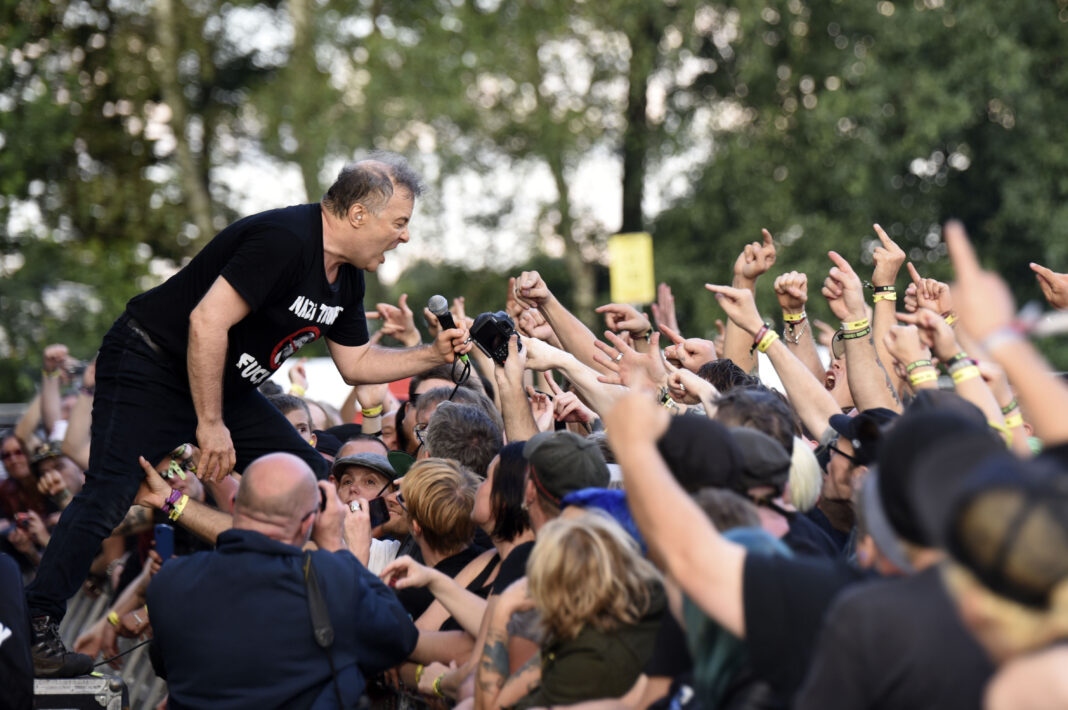 jello-biafra-ruhrpott-rodeo-2016 (Foto: picture alliance / Geisler-Fotopress | Frederic Henze/Geisler-Fotopress)