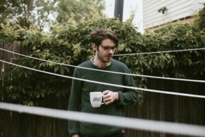 VISIONS Premiere: Slaughter Beach, Dog (Modern Baseball) kündigen neues Album &#8220;Birdie&#8221; mit Single &#8220;Gold And Green&#8221; an