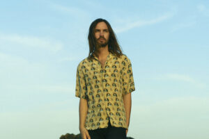 Tame Impala kündigen Releasedatum für &#8220;The Slow Rush&#8221; an, teilen neuen Song &#8220;It Might Be Time&#8221;