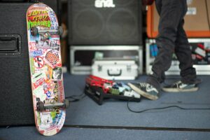 VISIONS 327: &#8220;Skate Rock&#8221;-Special mit CD