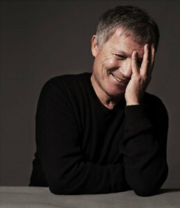 VISIONS Premiere: Michael Rother (Neu!) zeigt Video zu &#8220;Bitter Tang&#8221;