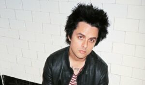 Newsflash (Billie Joe Armstrong, New Order, All Diese Gewalt u.a.)