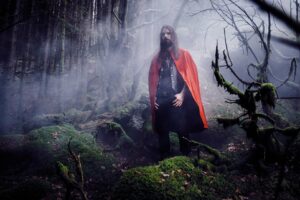 Hjelvik (Ex-Kvelertak) kündigt Debütalbum an, präsentiert Single &#8220;North Tsar&#8221;