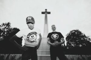 Mantar kündigen neues Album &#8220;Pain Is Forever And This Is The End&#8221; an, streamen erste Single &#8220;Hang &#8216;Em Low (So The Rats Can Get &#8216;Em)&#8221;