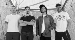 Nach US-Gerichtsurteil: Rage Against The Machine, Rise Against, Green Day und mehr fordern Recht auf Abtreibung